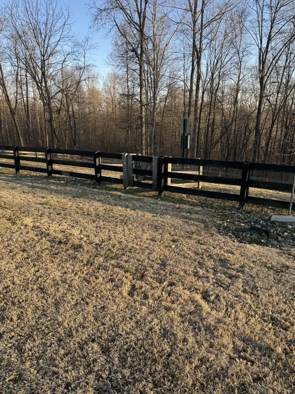 24 Swiper Drive, Smithville, TN 37166