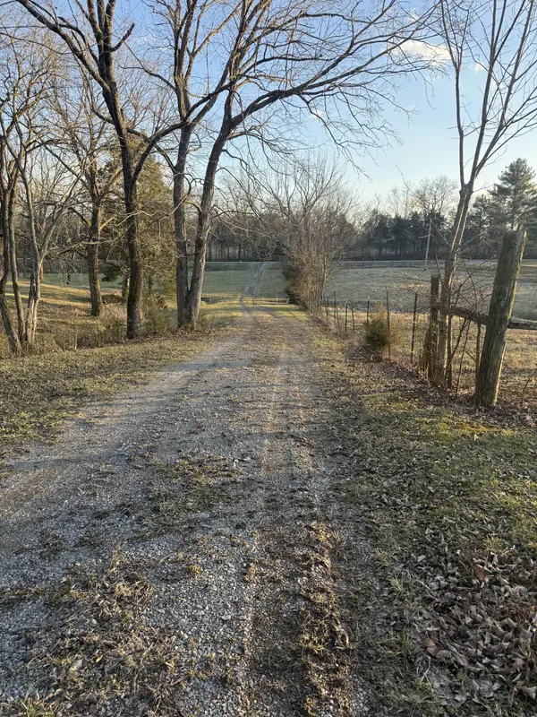 3575 New Hope Rd, Alexandria, TN 37012