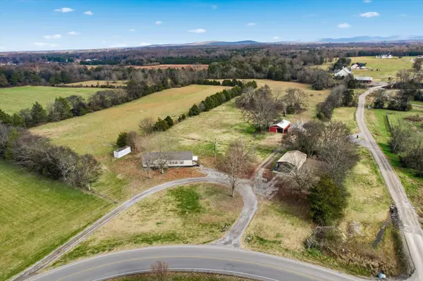 9643 Midland Rd,  Bell Buckle,  TN 37020