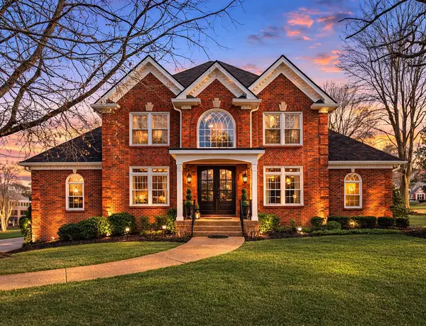 102 Saltwood Pl, Hendersonville, TN 37075