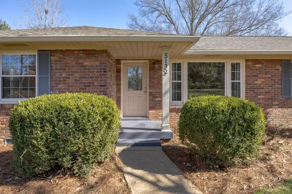 5132 Overton Rd, Nashville, TN 37220
