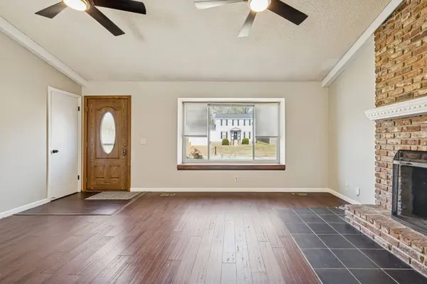 5205 Lana Renee Ct, Hermitage, TN 37076
