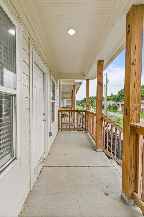 426 Caldwell Dr, Columbia, TN 38401