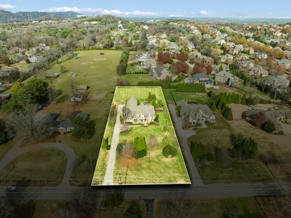 9126 Old Smyrna Rd, Brentwood, TN 37027