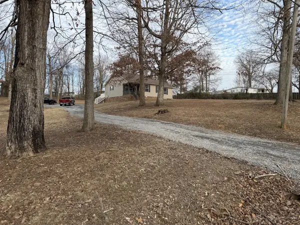 3847 Calista Rd, Cross Plains, TN 37049