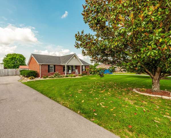 1051 Pinnacle Way, Castalian Springs, TN 37031