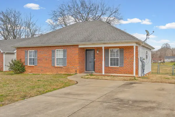2804 Russet Ridge Dr, Clarksville, TN 37040