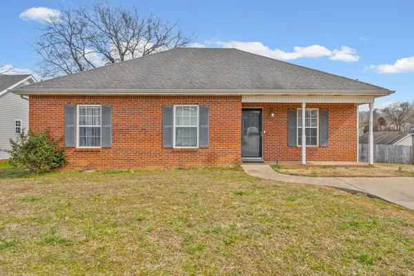 2804 Russet Ridge Dr, Clarksville, TN 37040