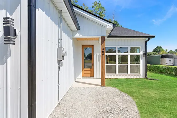 309 Linden #W, Hohenwald, TN 38462