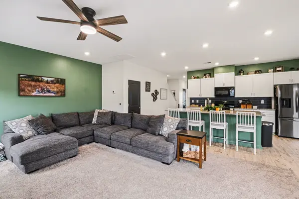 2304 Madeline Ct, Columbia, TN 38401