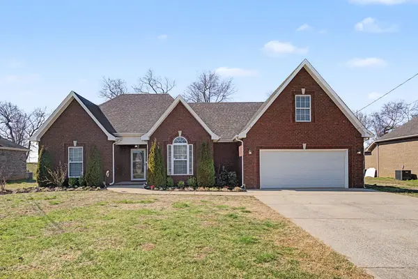 7909 Corey Dr, Smyrna, TN 37167