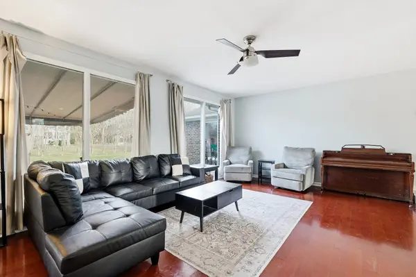 1454 Indian Pl, Murfreesboro, TN 37129