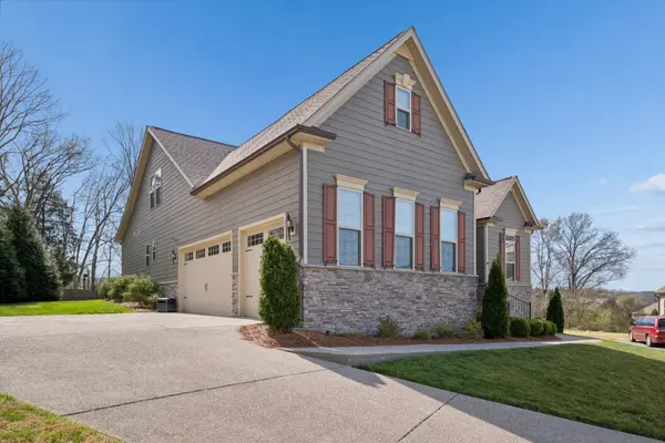 6909 Guffee Ter, College Grove, TN 37046