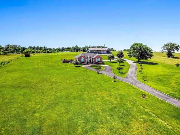 4984 Somerville Rd, Cross Plains, TN 37049