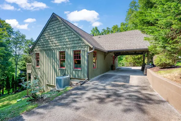 647 Omega Drive, Spring City, TN 37381