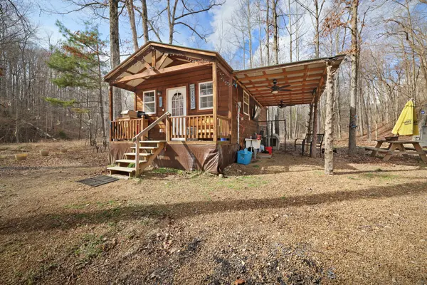 4971 Hackberry Dr, Nunnelly, TN 37137