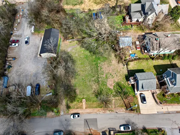 65 W Washington St, Clarksville, TN 37040