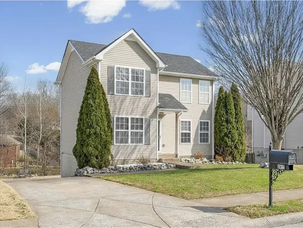 2817 Sharpie Dr, Clarksville, TN 37040
