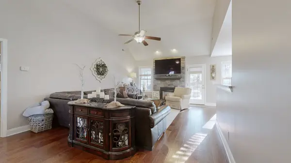 2196 Killington Dr, Clarksville, TN 37040
