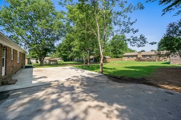 814 Chickasaw Trl, Mcminnville, TN 37110