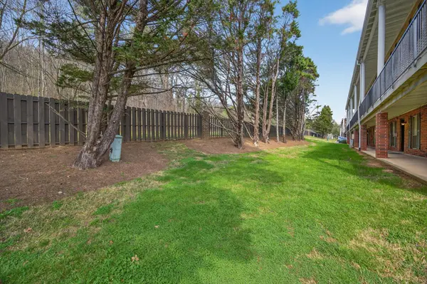 900 Mountain Creek Road #E70, Chattanooga, TN 37405