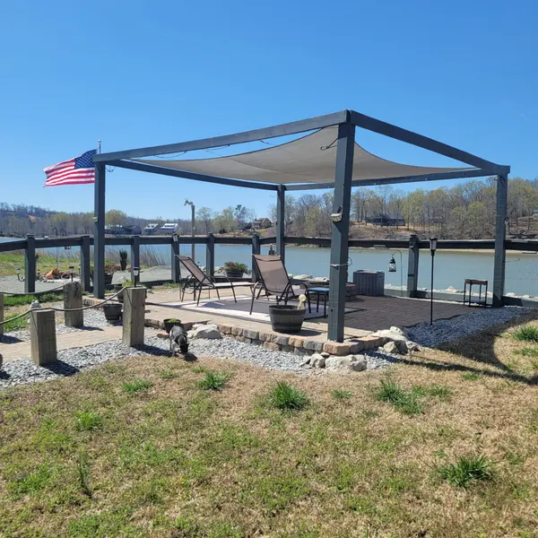 1803 Hardin Bottom River Rd, Clifton, TN 38425