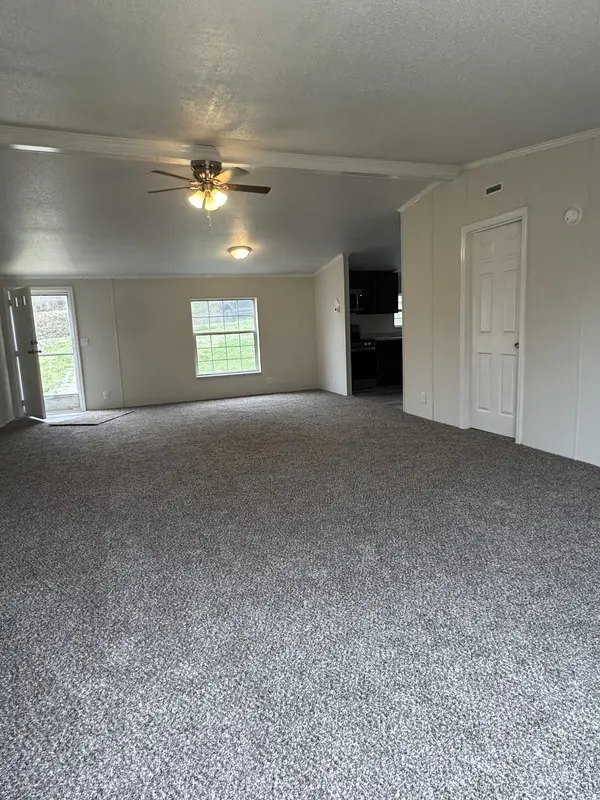 1515 Old Hwy 31 #E, Westmoreland, TN 37186