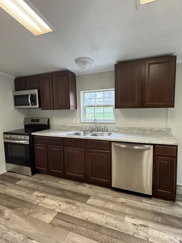 1515 Old Hwy 31 #E, Westmoreland, TN 37186