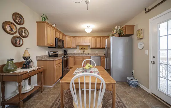 42 Auburn Hills Dr, Woodbury, TN 37190