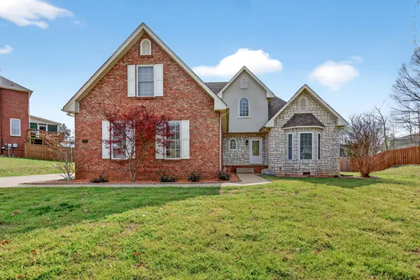 638 Potomac Dr, Clarksville, TN 37043