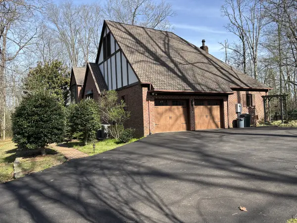 707 Lakeland Dr, Mcminnville, TN 37110