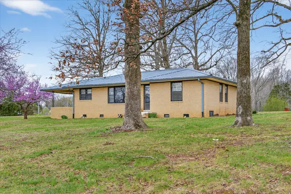 146 Scotts Chapel Rd, Cumberland City, TN 37050