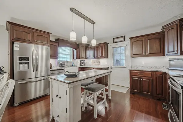 825 RAYMOND MCANALLY RD, Savannah, TN 38372