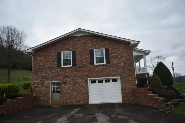 52 Plunketts Creek Cir, Carthage, TN 37030