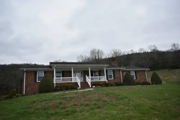 52 Plunketts Creek Cir, Carthage, TN 37030