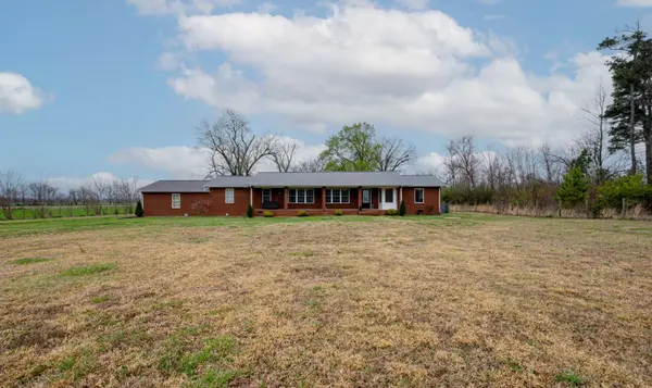 10334 Jim Cummings Hwy, Bradyville, TN 37026