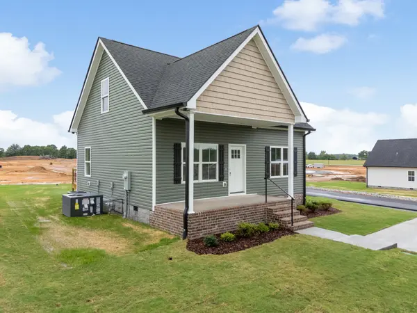 905 Wilkie St N, Mc Ewen, TN 37101