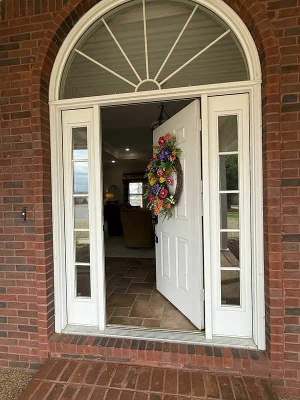 2170 Fairway Dr, Dyersburg, TN 38024