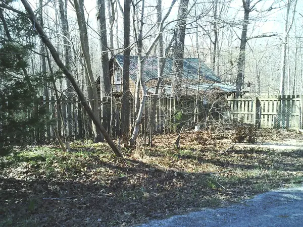 174 Sugar Maple Dr, Dover, TN 37058
