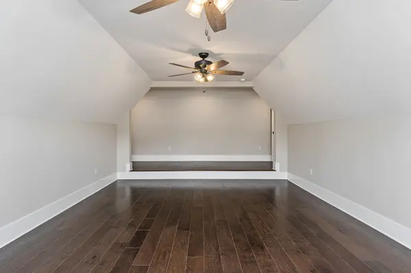 733 Jackson Ave, Carthage, TN 37030