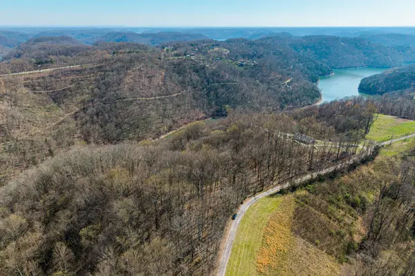 7860 Aunt Helen Rd, Silver Point, TN 38582