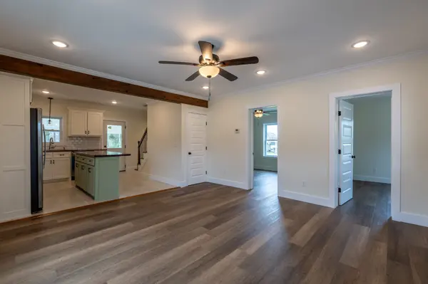 402 W Commerce St, Loretto, TN 38469