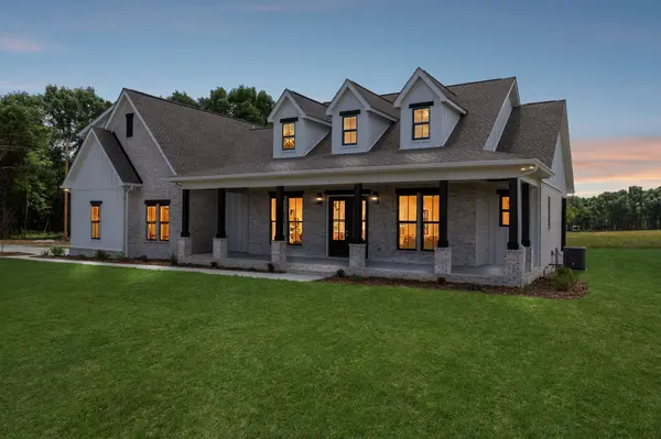 2817 Unionville Rd, Chapel Hill, TN 37034