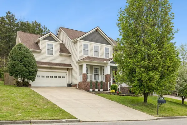 1836 Woodland Pointe Dr, Nashville, TN 37214