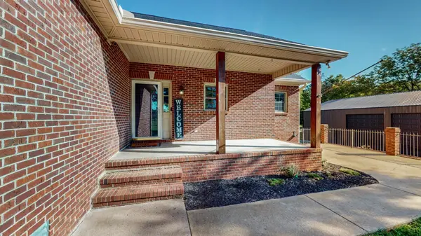 9399 Hi Lo Rd, Bon Aqua, TN 37025
