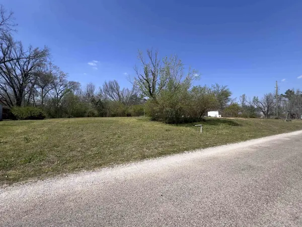 410 ANGOTTI RD, Crump, TN 38327