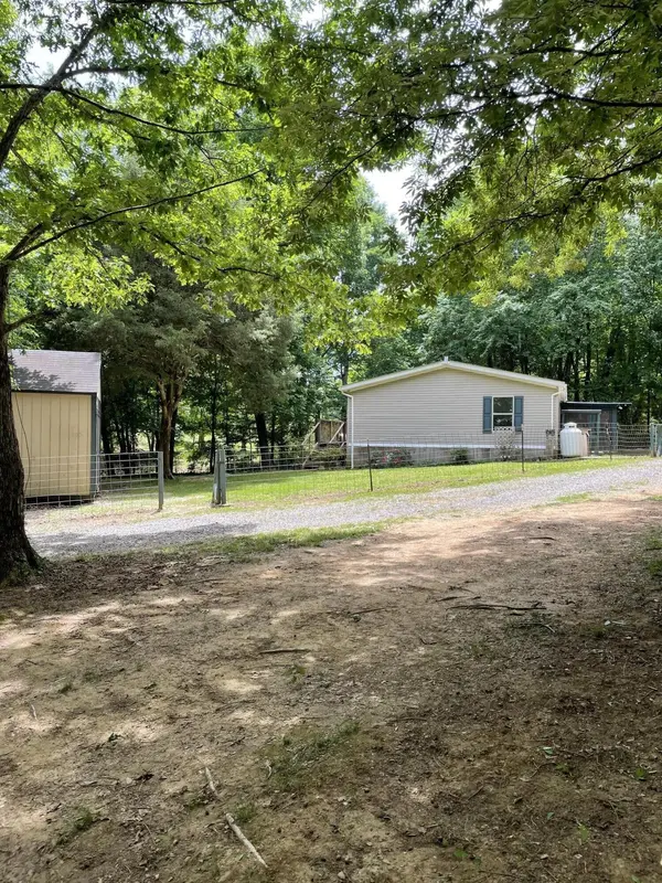122 Haddock Lane, Benton, TN 37307