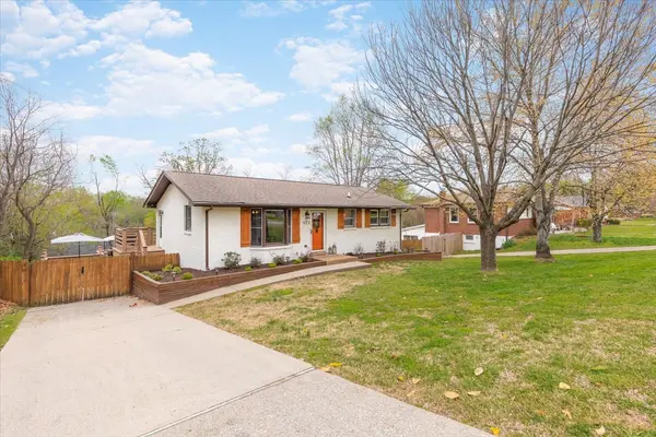 922 Potter Ln, Nashville, TN 37206