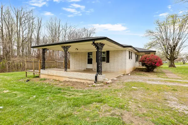 111 Cothron Dr, Lafayette, TN 37083