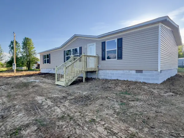 110 S C St, Hillsboro, TN 37342